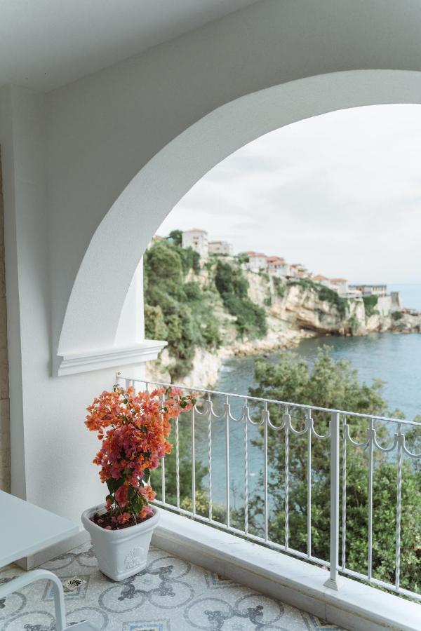 Hotel Maris Ulcinj Kültér fotó