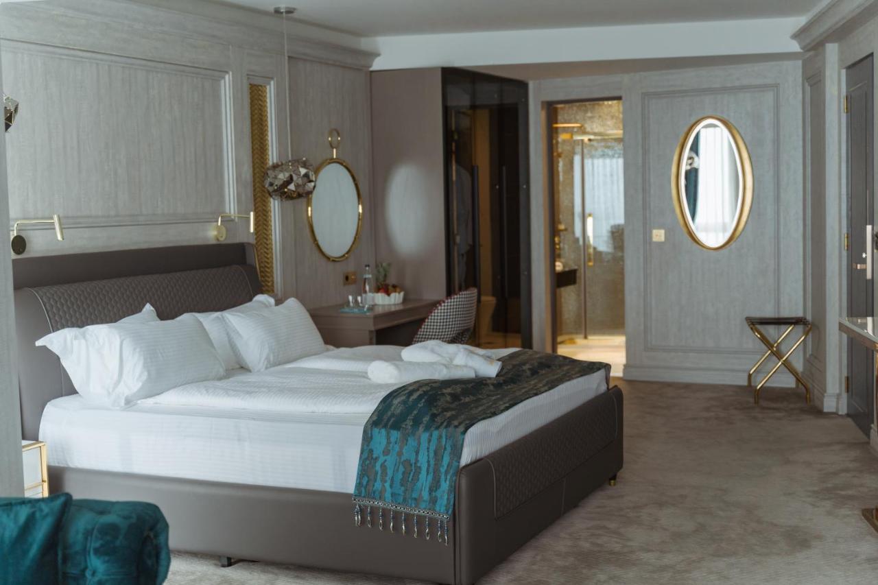 Hotel Maris Ulcinj Kültér fotó
