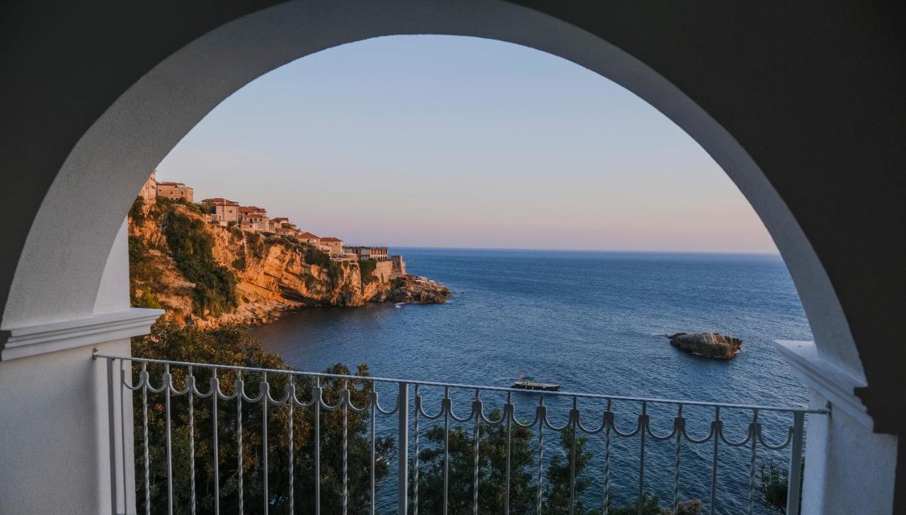 Hotel Maris Ulcinj Kültér fotó