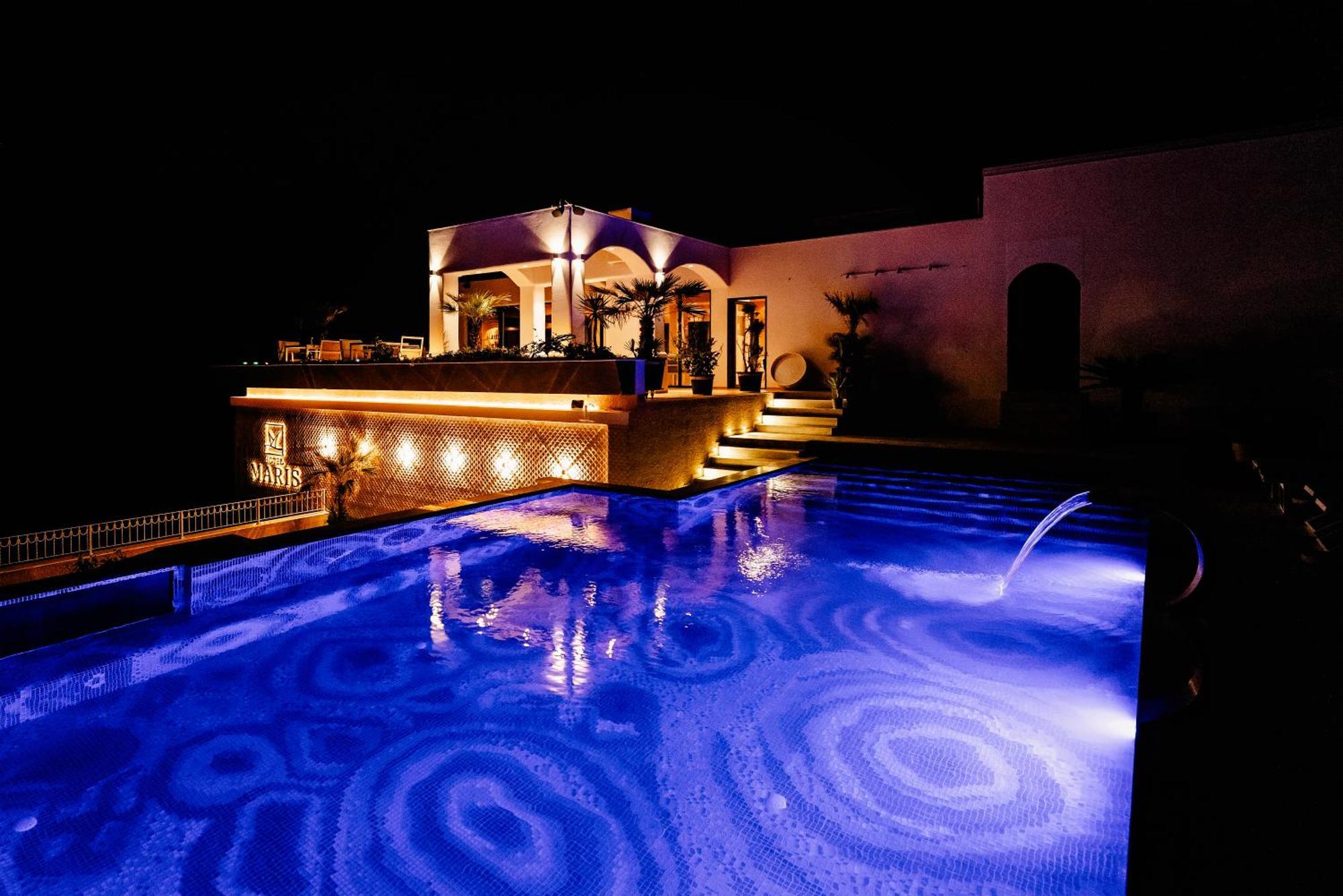 Hotel Maris Ulcinj Kültér fotó
