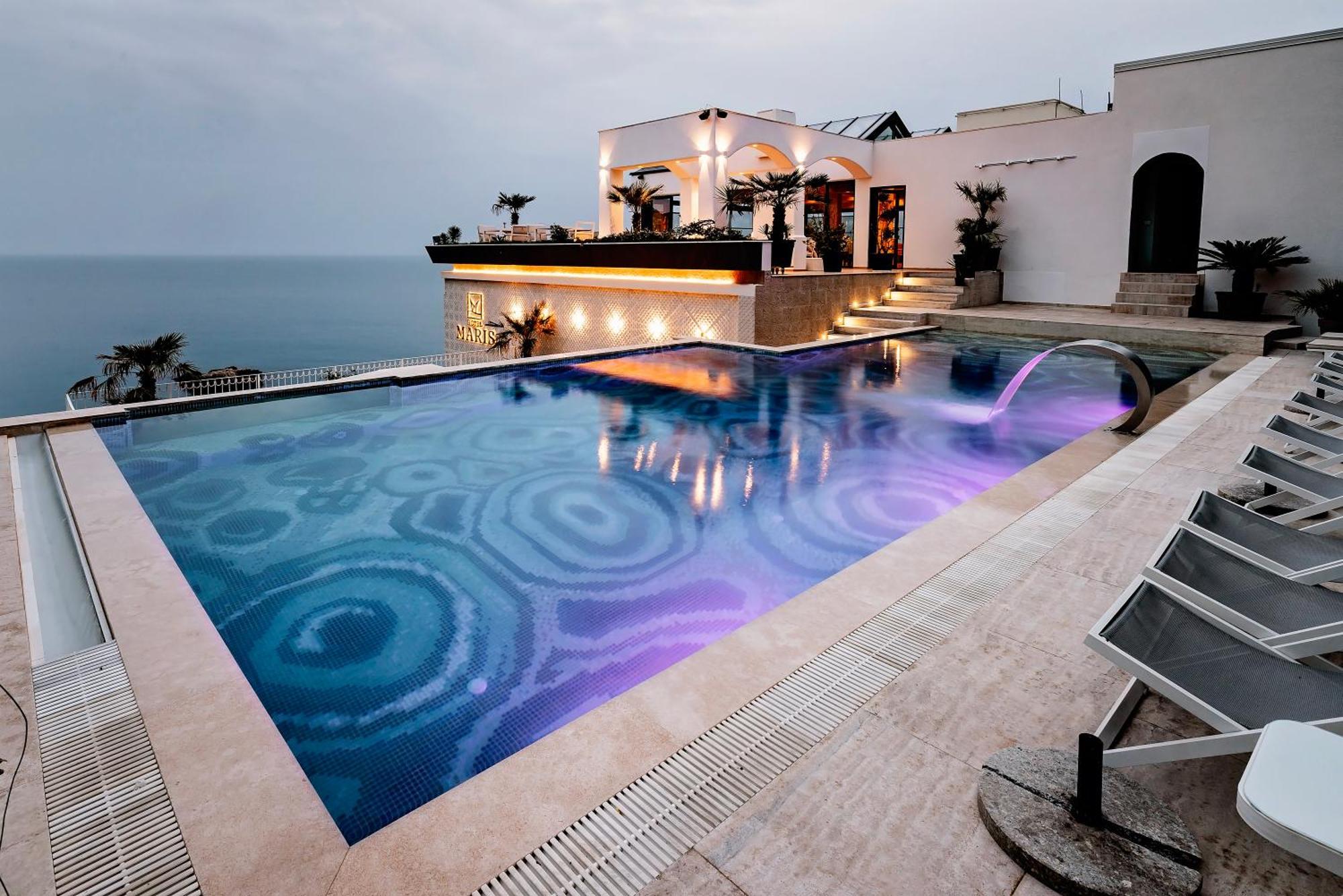 Hotel Maris Ulcinj Kültér fotó