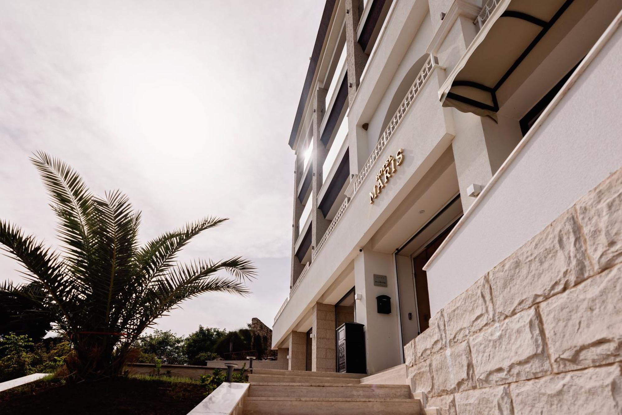 Hotel Maris Ulcinj Kültér fotó
